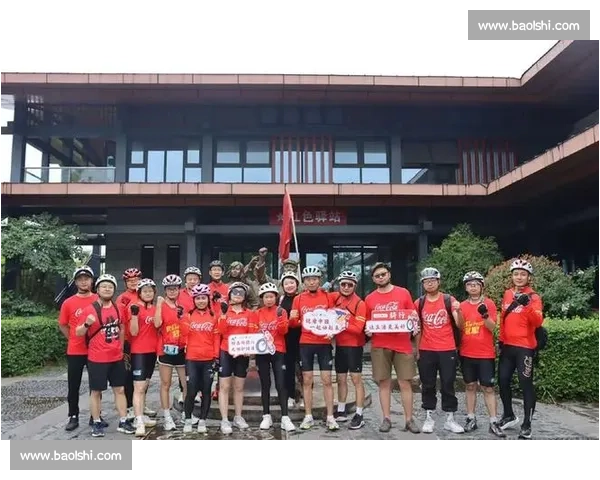 成马开跑，中粮可口可乐四川跑团红动赛道